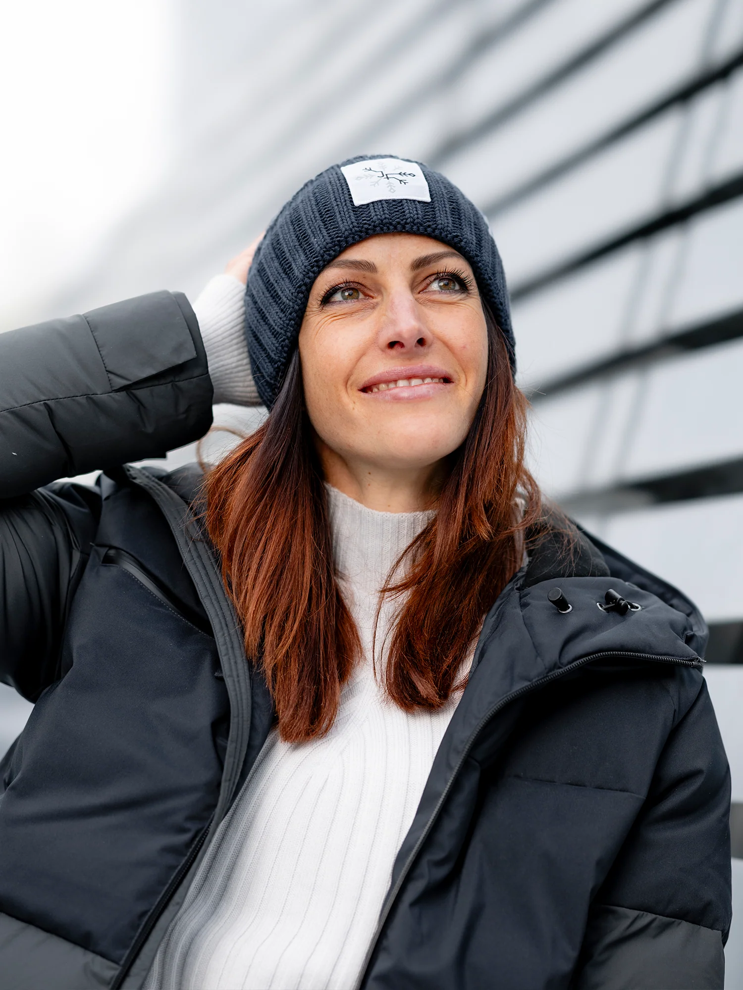 Janine Flock Mütze - Image 11