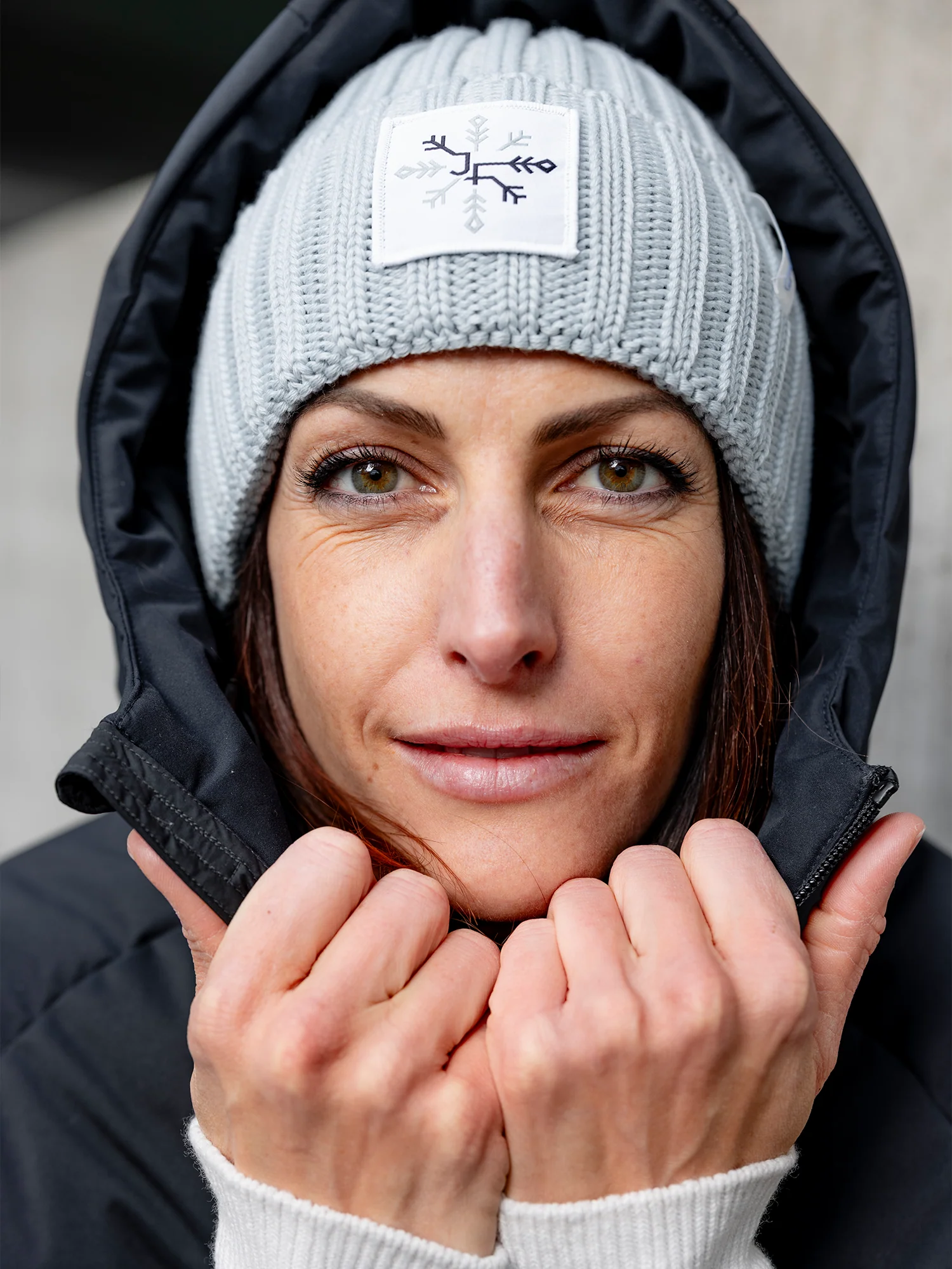 Janine Flock Mütze - Image 7